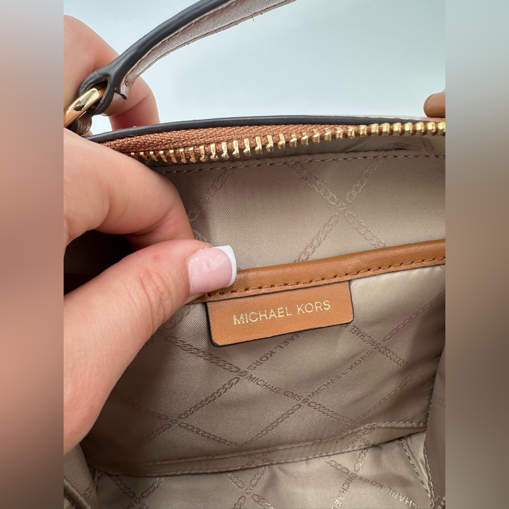 Michael Kors Jet Set Charm Small Logo Crossbody Bag - Picture 8 of 10